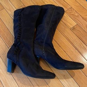 Madeline Stuart boot